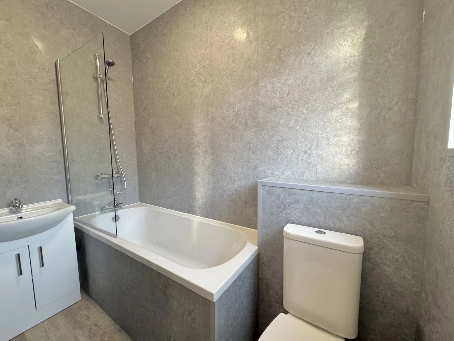 Shrewsbury Street, Seaham, County Durham, SR7 - image 6