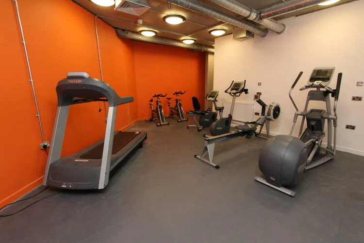 Room 113 Apt 2, Rooms 213, 214 & 215 Apt 4 & Room 513 Apt 10, 14 Beeley Street, Sheffield, South Yorkshire S2 4LP - image 4