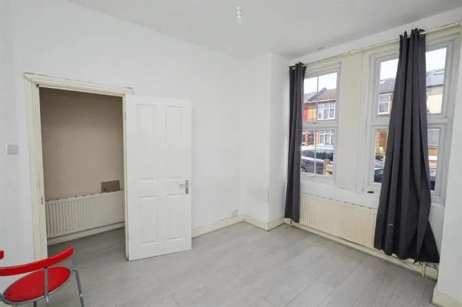 106 Eldon Road, Wood Green, London, N22 5EE - image 3
