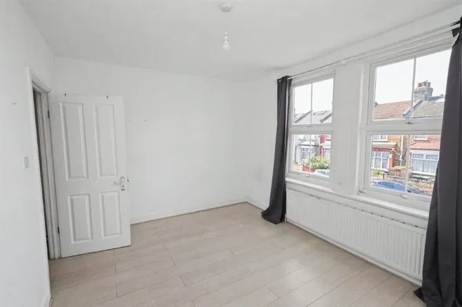 106 Eldon Road, Wood Green, London, N22 5EE - image 4