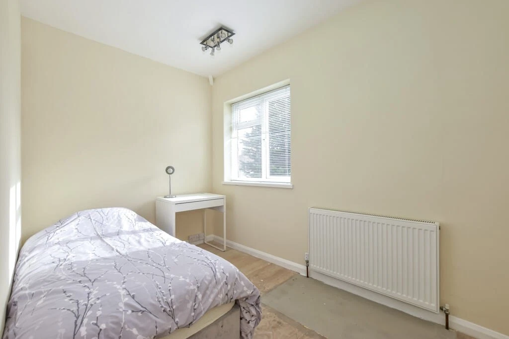 Gammons Lane, Watford, WD24 - image 11