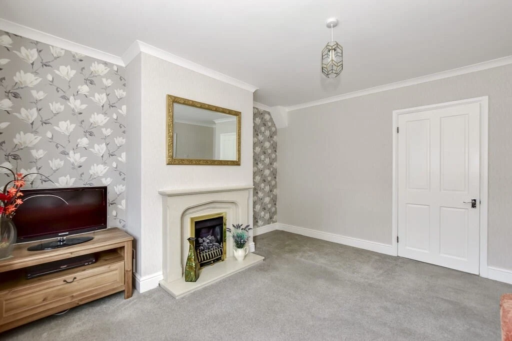 Gammons Lane, Watford, WD24 - image 8
