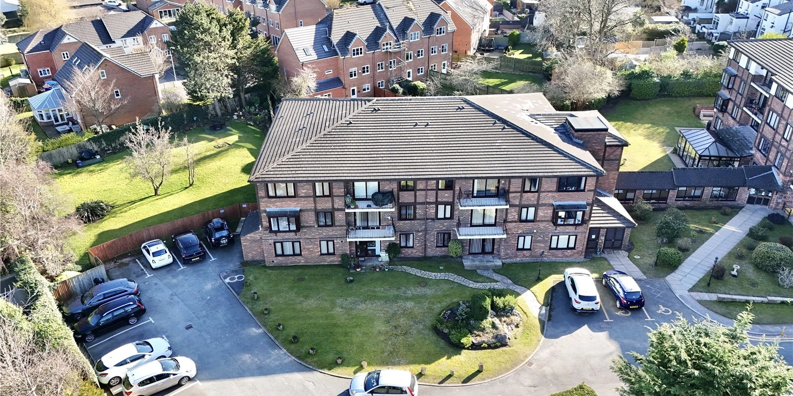Hesslewell Court, Heswall, CH60 7TW - image 1