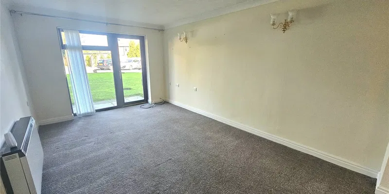 Hesslewell Court, Heswall, CH60 7TW - image 3