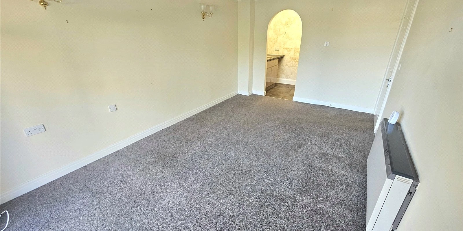 Hesslewell Court, Heswall, CH60 7TW - image 4