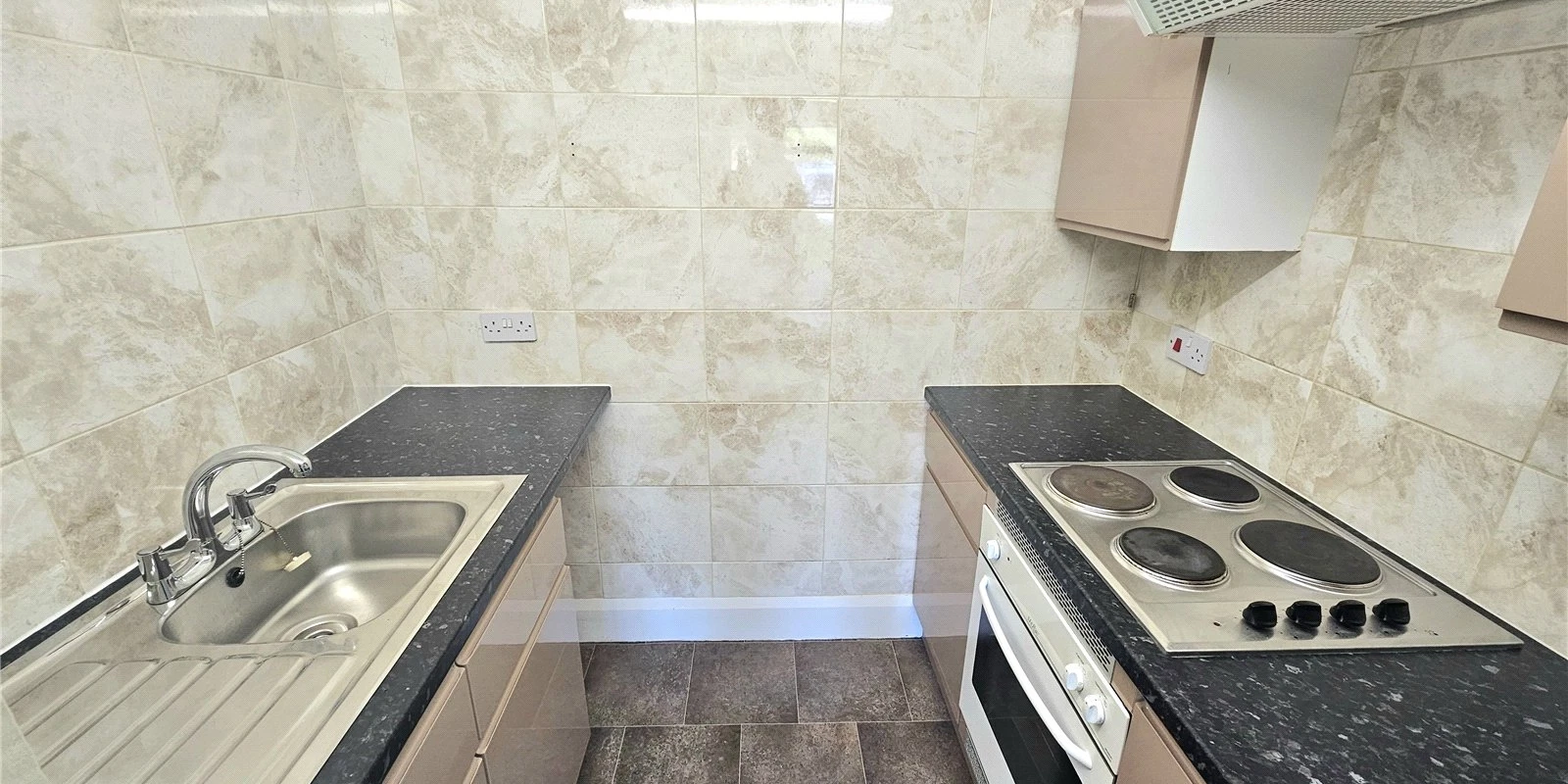 Hesslewell Court, Heswall, CH60 7TW - image 6