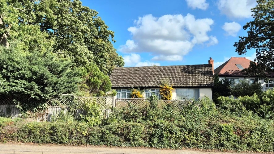1 Hillway, Woburn Sands, Milton Keynes, Buckinghamshire MK17 8UL - image 19