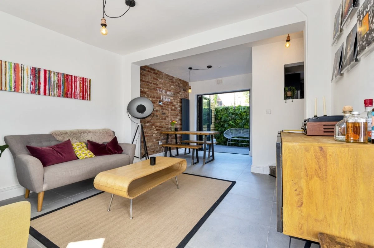 Shepherds Bush, London, Hammersmith & Fulham, W12 - image 6