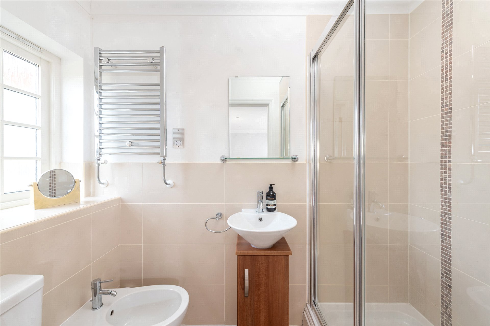The Farm House, Main Road, Biddenham, Bedfordshire, MK40 4BE - image 18