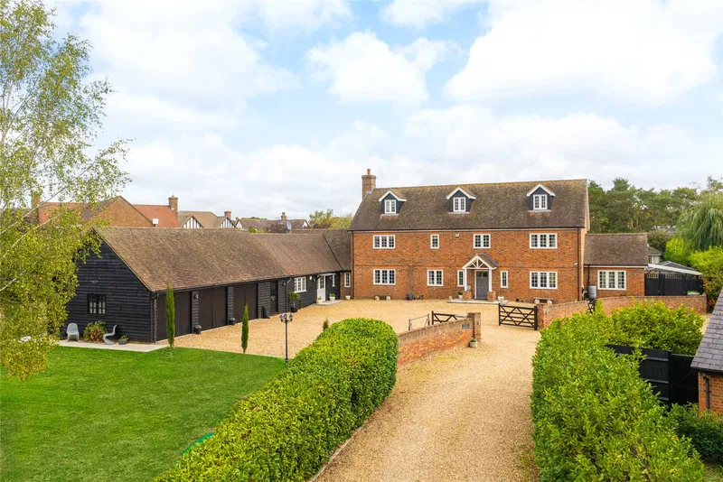 The Farm House, Main Road, Biddenham, Bedfordshire, MK40 4BE