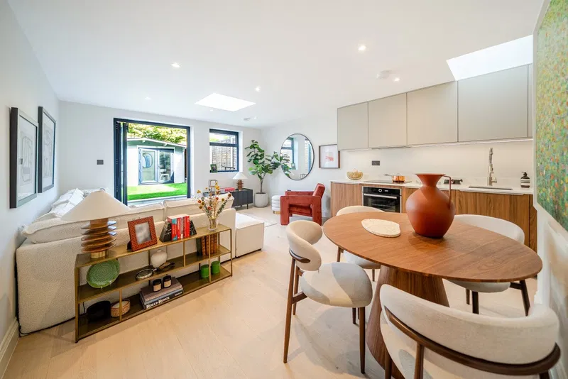 Standen Road, Southfields, London, SW18 - image 2