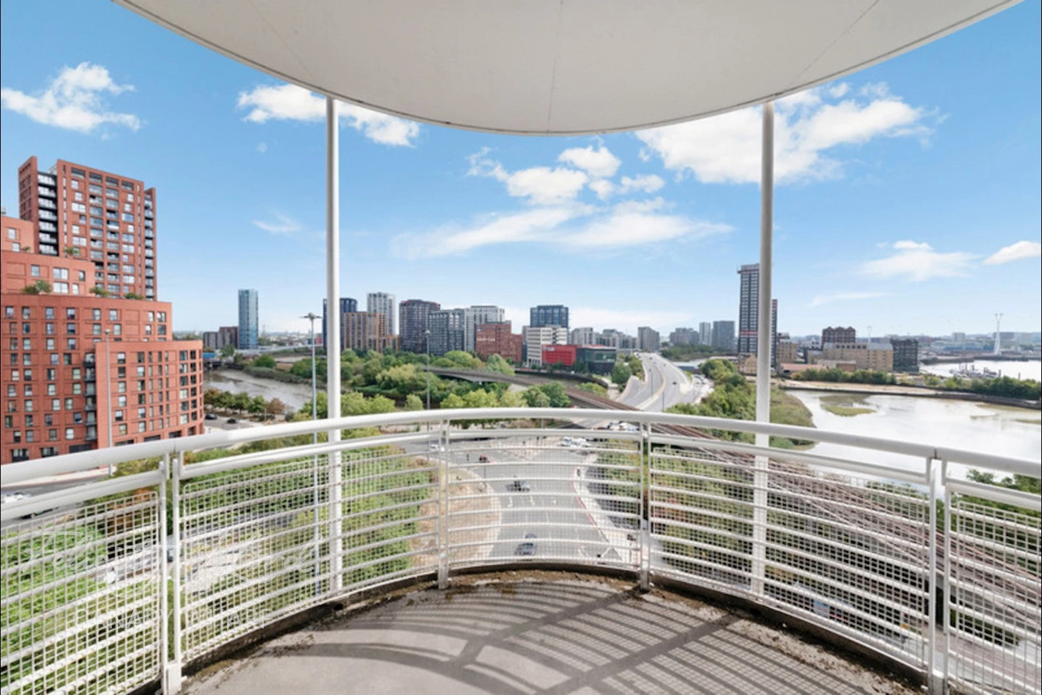 Switch House, Blackwall Way, London E14 - image 5