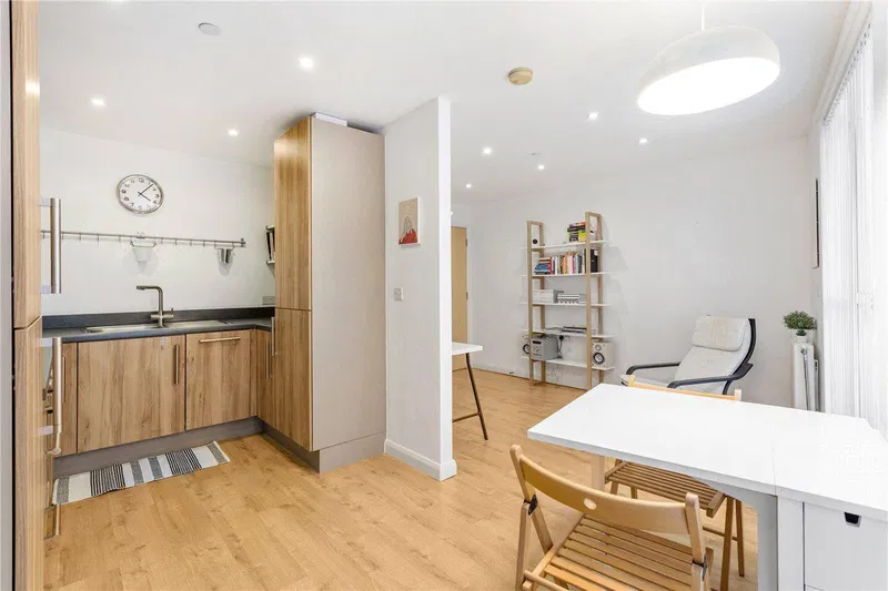 Queensland Road, London, N7 - image 2