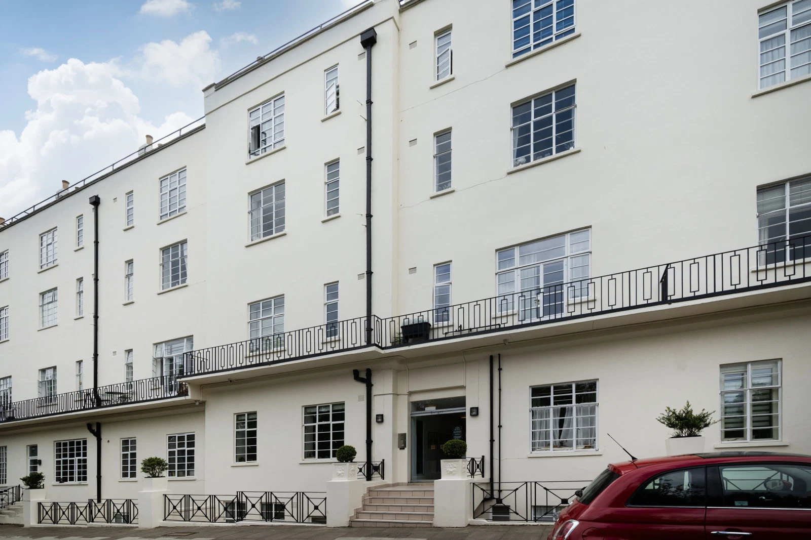 Ormonde Terrace, London, NW8 - image 1