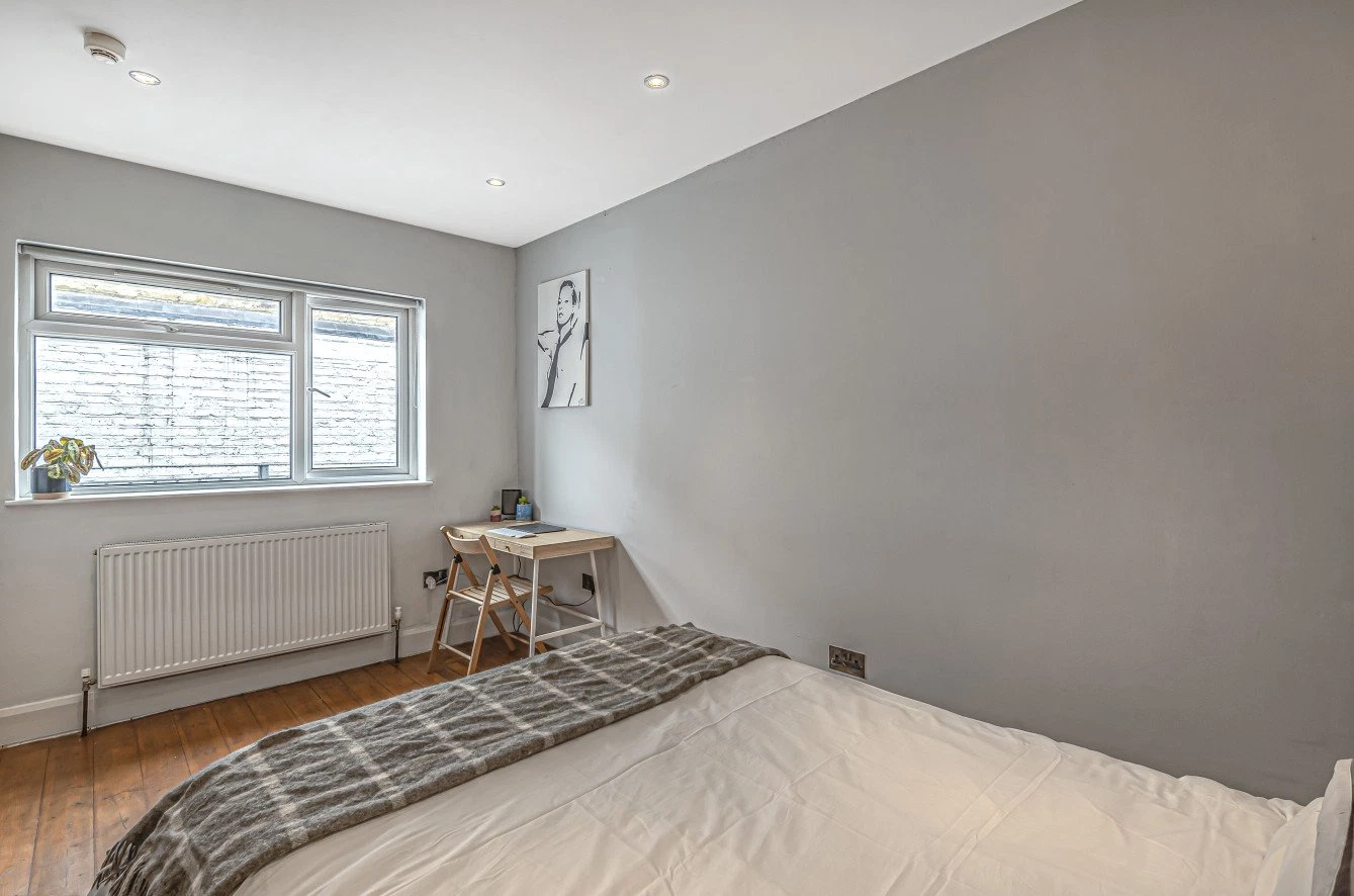 Holloway Road, Holloway, London, N7 - image 10