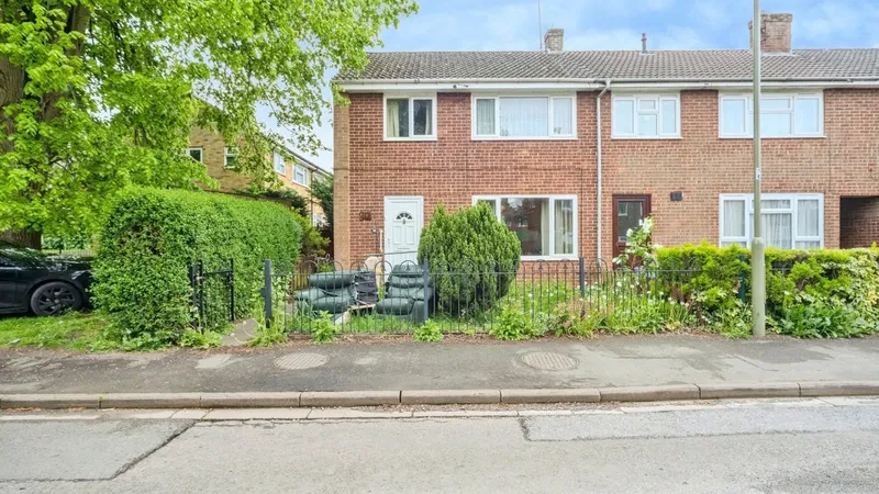 Edmunds Road, Banbury, Oxfordshire, OX16