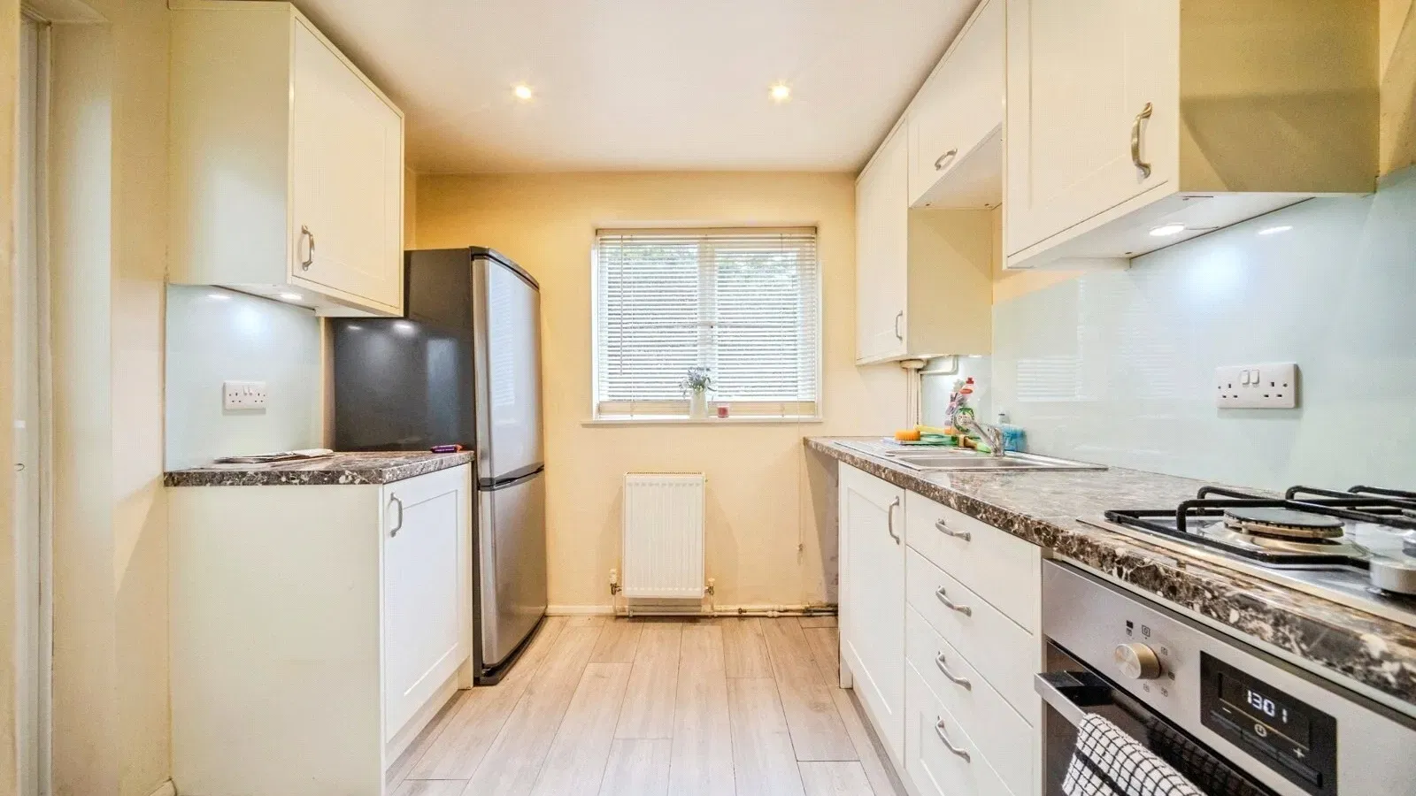 Edmunds Road, Banbury, Oxfordshire, OX16 - image 2