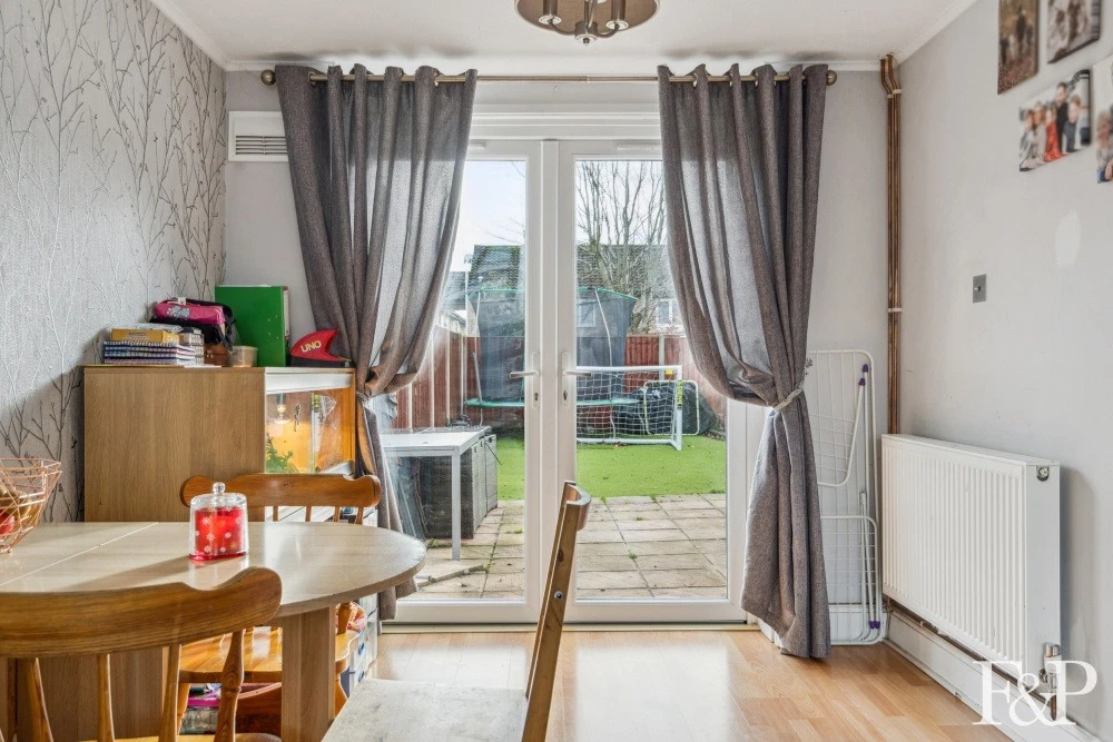 Whittaker Road, Nr Burnham - image 6