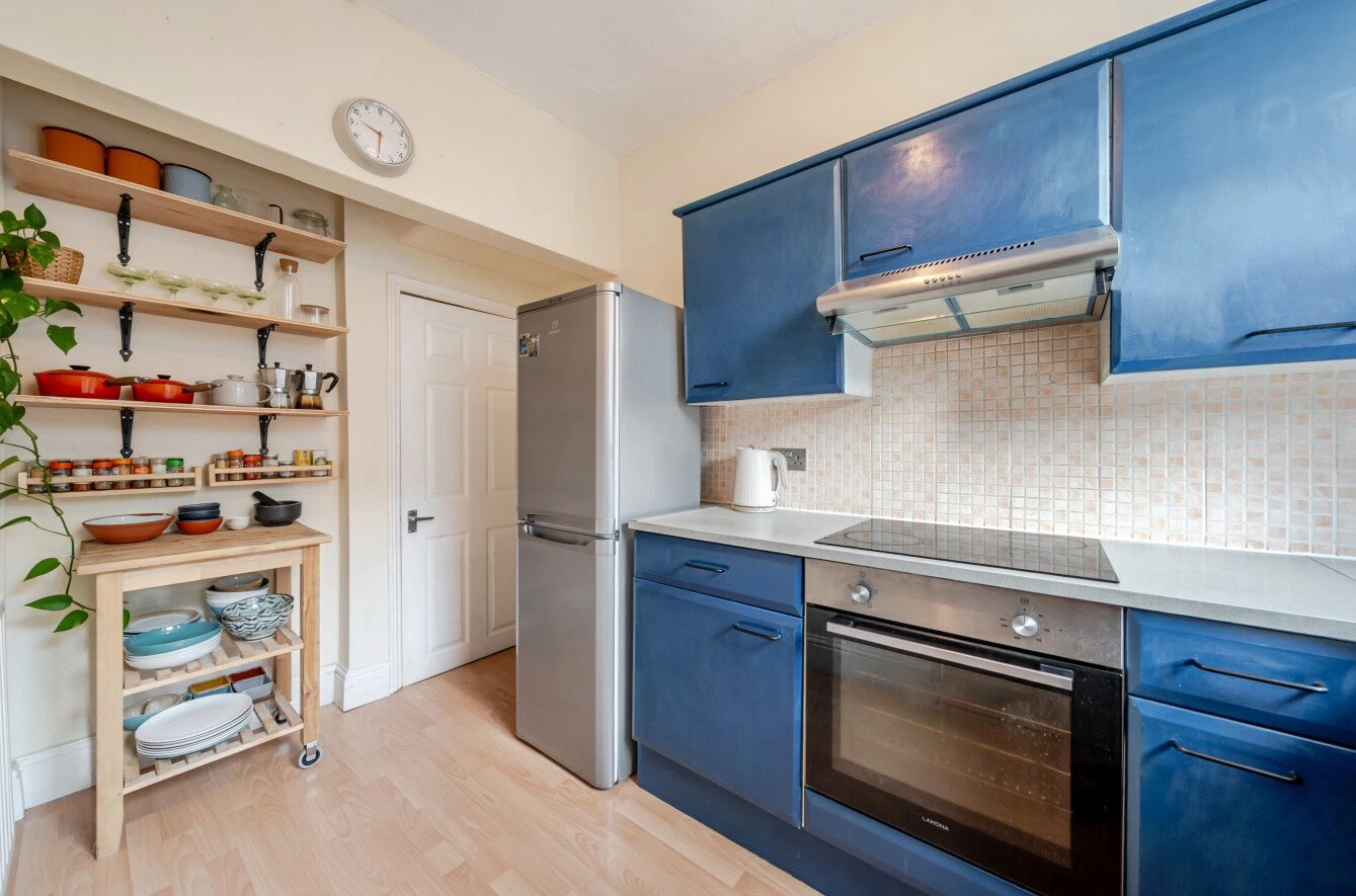 32 Pembroke Road, Pudsey, West Yorkshire, LS28 7NE - image 5