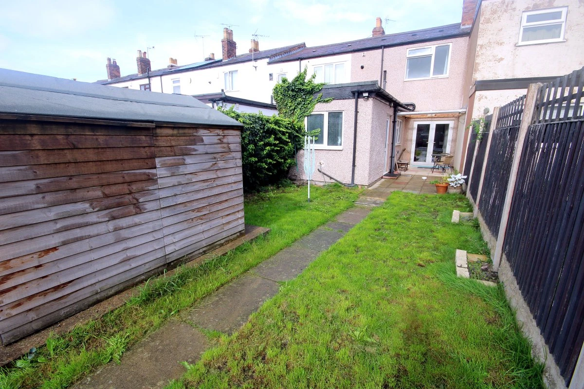 High Street, Saltney, Chester - image 13