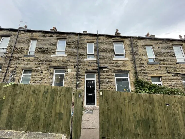 22 Union Street, Sowerby Bridge, West Yorkshire HX6 2PB - image 1