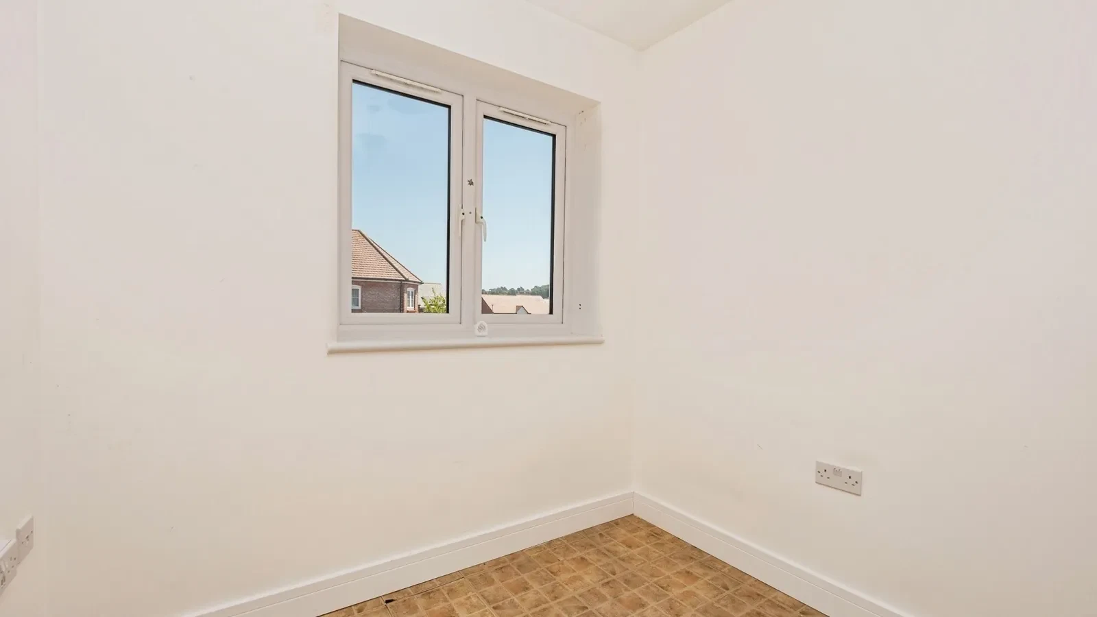 West Field Road, Weymouth, Dorset, DT4 - image 15