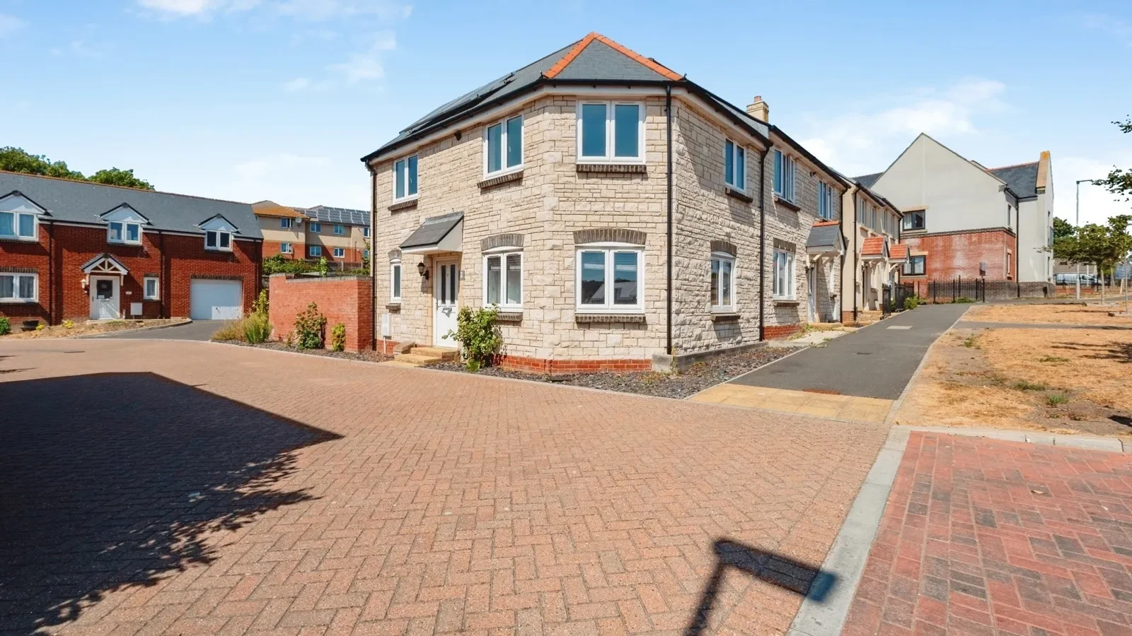 West Field Road, Weymouth, Dorset, DT4 - image 16