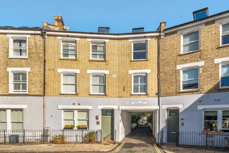Wendell Road, London, W12