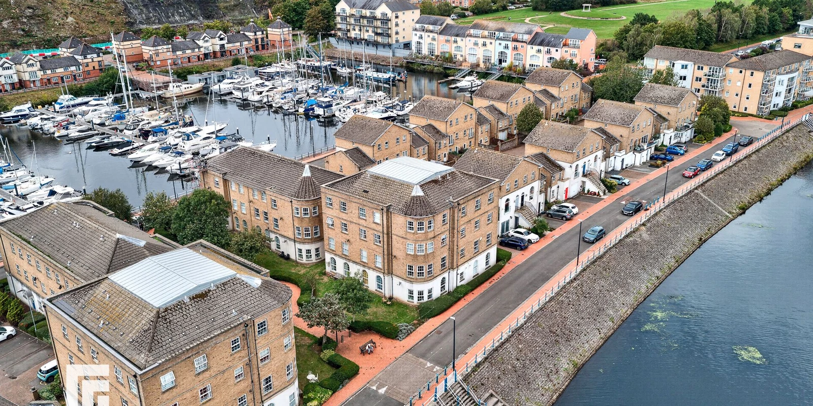 John Batchelor Way, Penarth, CF64 - image 32