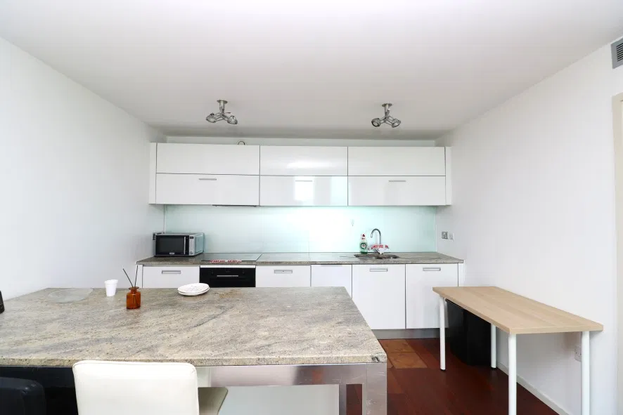 Apartment 2106, Beetham Tower, 10 Holloway Circus Queensway, Birmingham, West Midlands B1 1BA - image 3