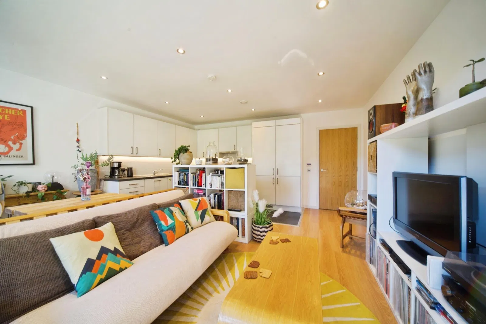 Miles Road, London, N8 - image 4