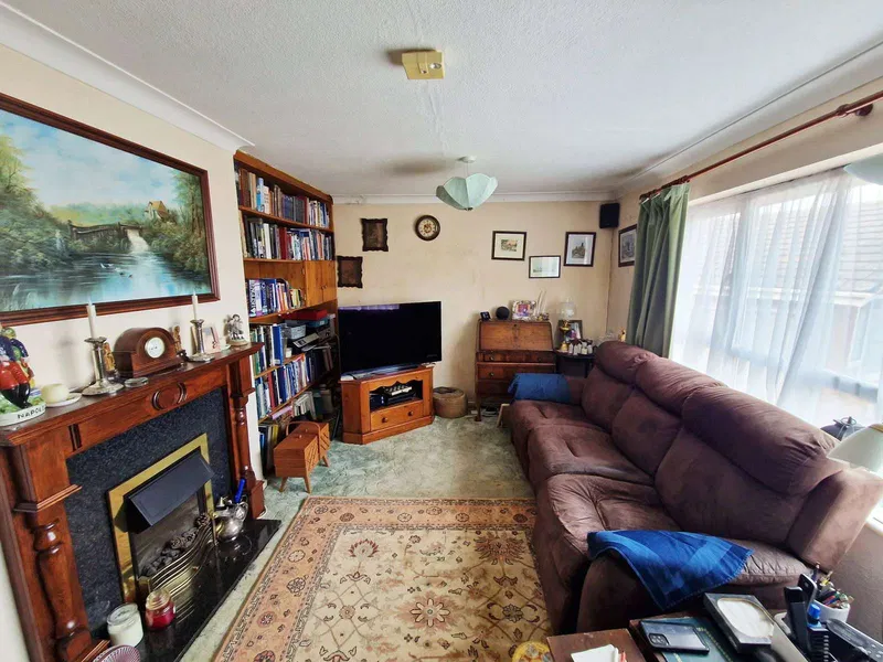 The Marles, EX8 4NS - image 3
