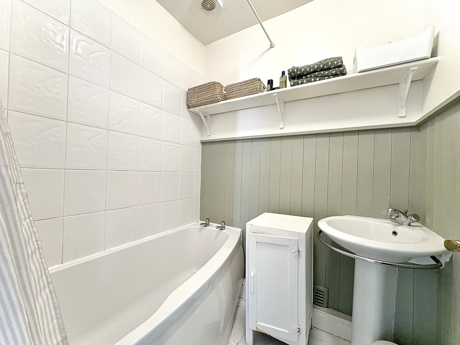 Clement Road, Bilston, WV14 - image 15