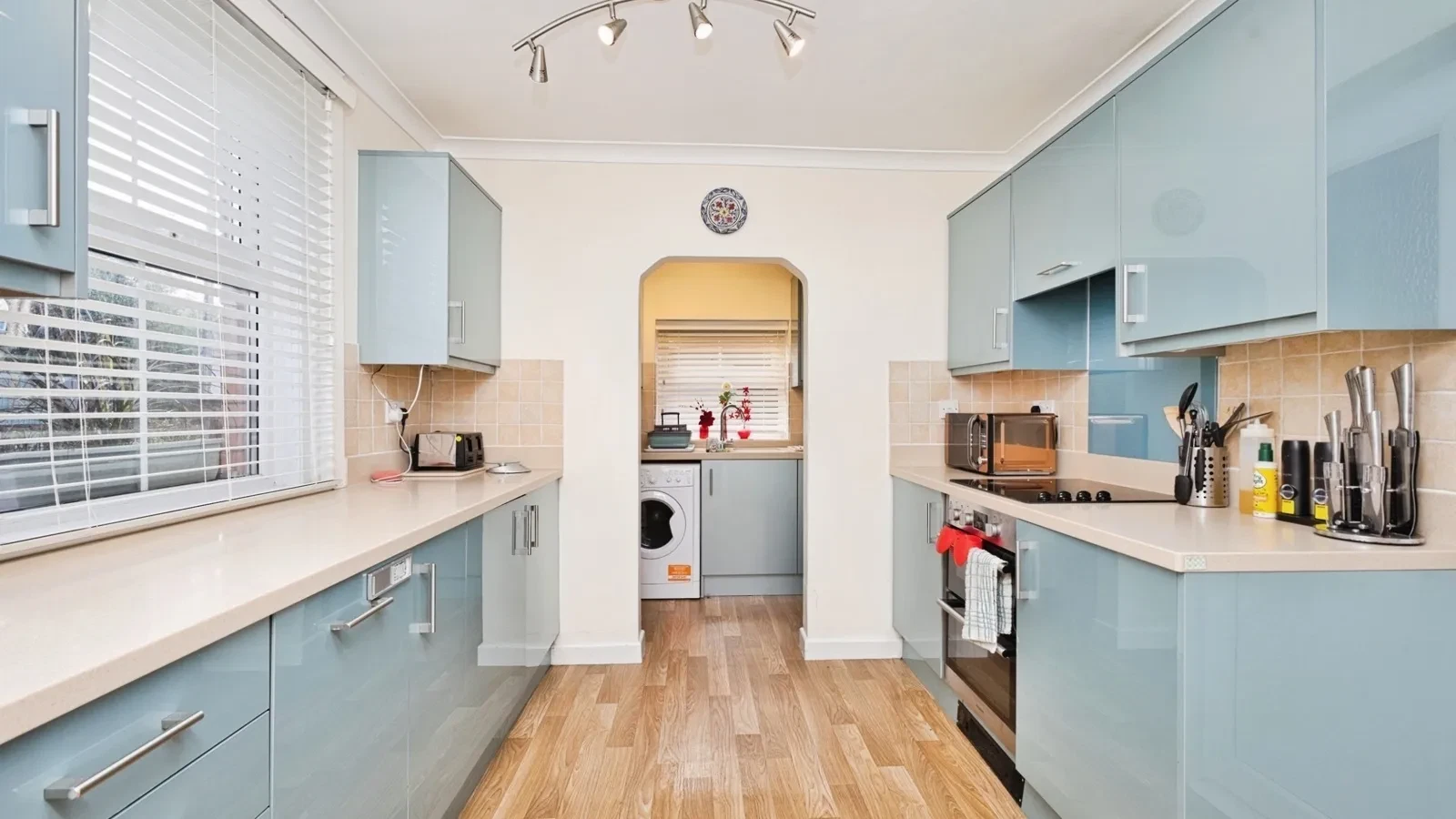 Hendford Grove, Yeovil, Somerset, BA20 - image 3