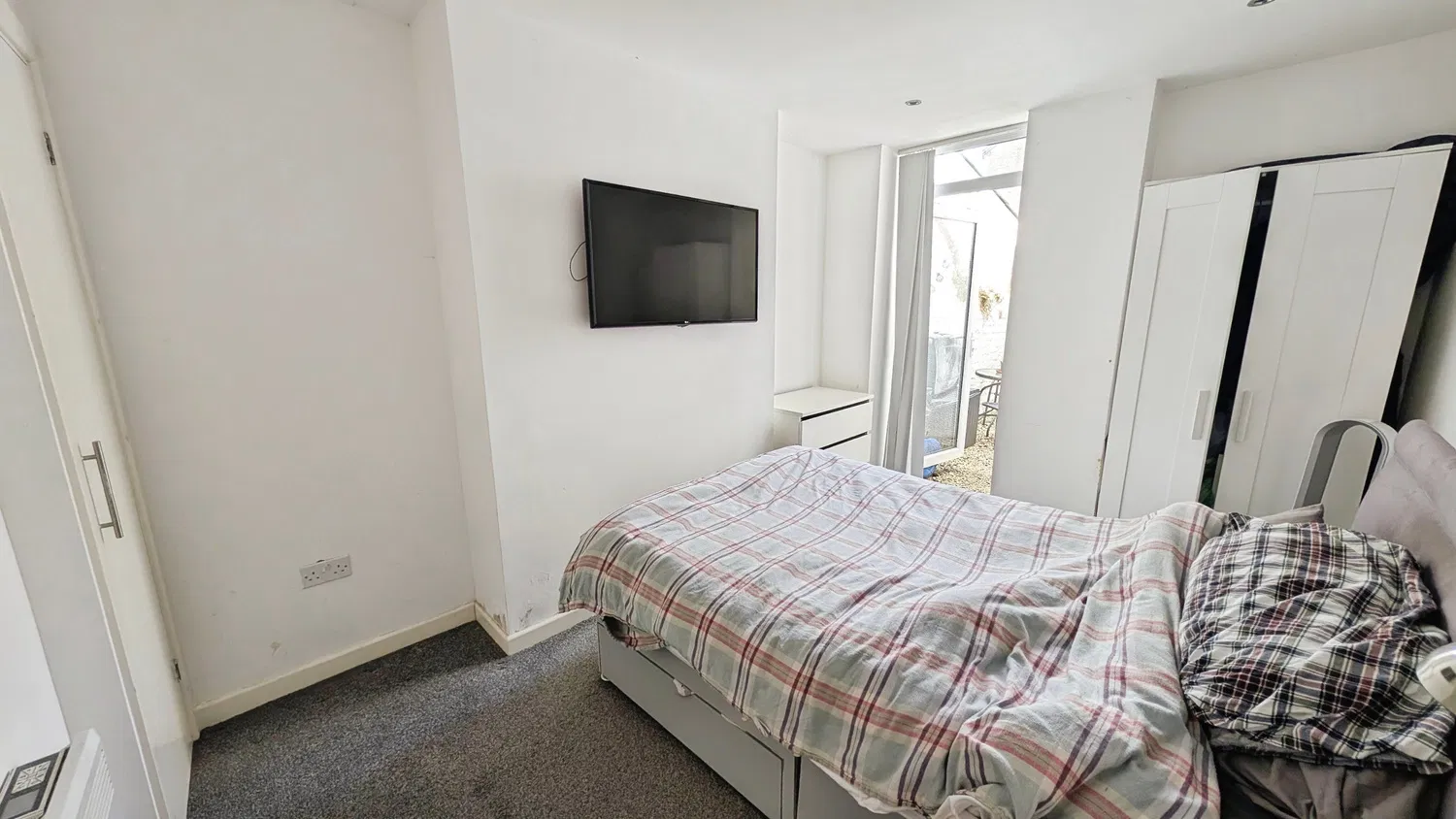 Flat 1, 103 Paget Street, Cardiff, CF11 7LF - image 5