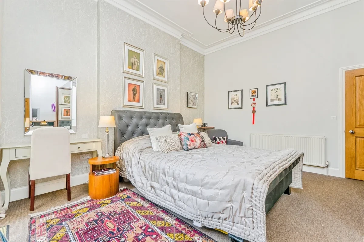 Cathedral Road, Cardiff - image 8
