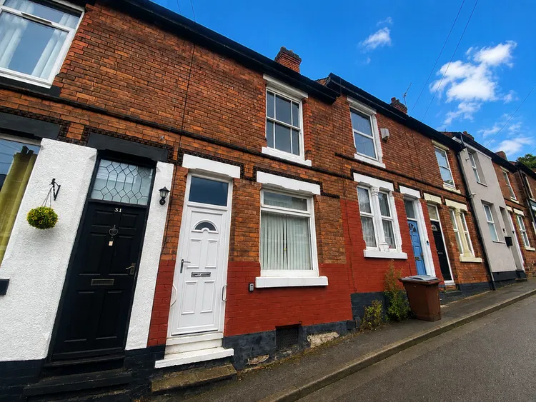 33 Denstone Road, Nottingham, Nottinghamshire NG3 2AW - image 1