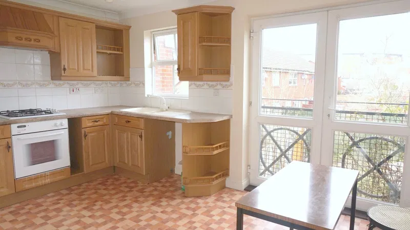 Ridge Close, Thamesmead, London, SE28 - image 3