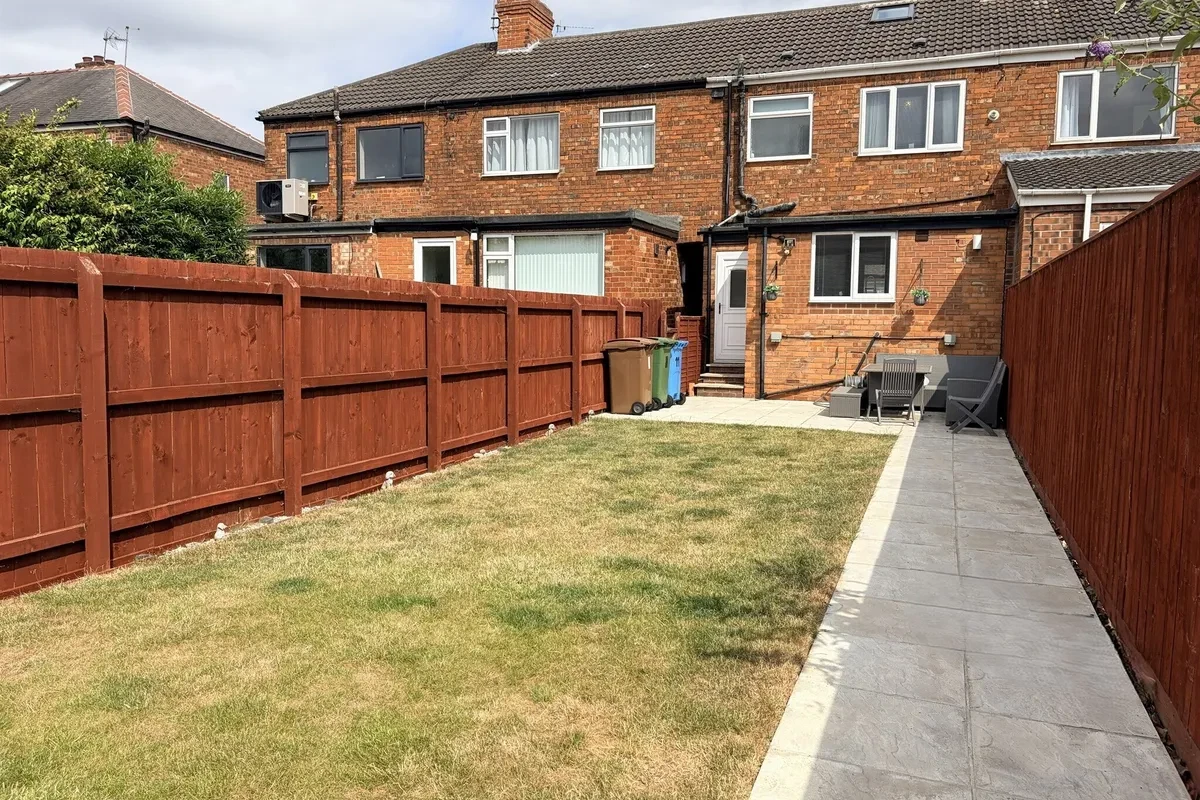 Penshurst Avenue, Hessle - image 11