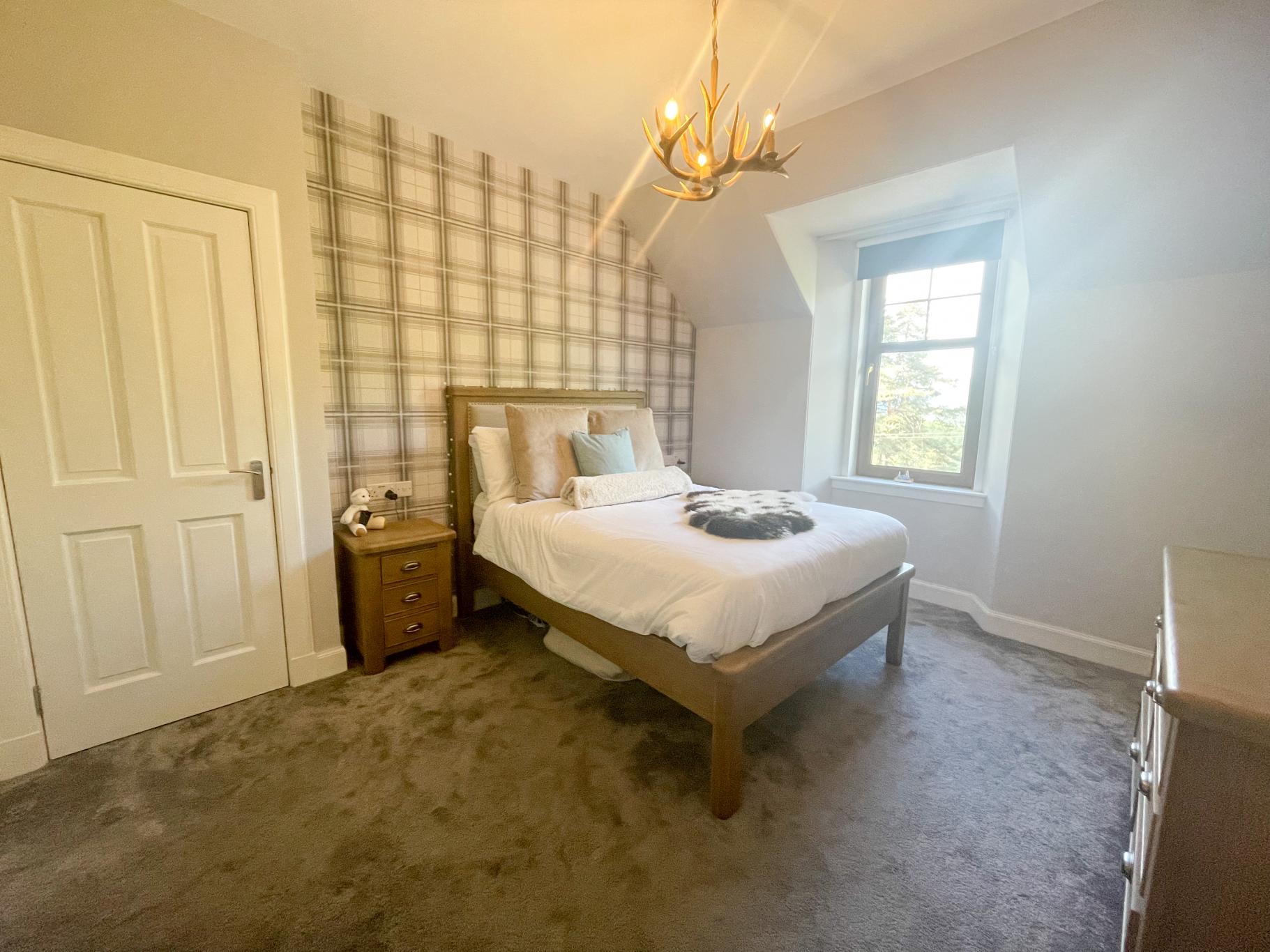 Foyers, Inverness, IV2 - image 21