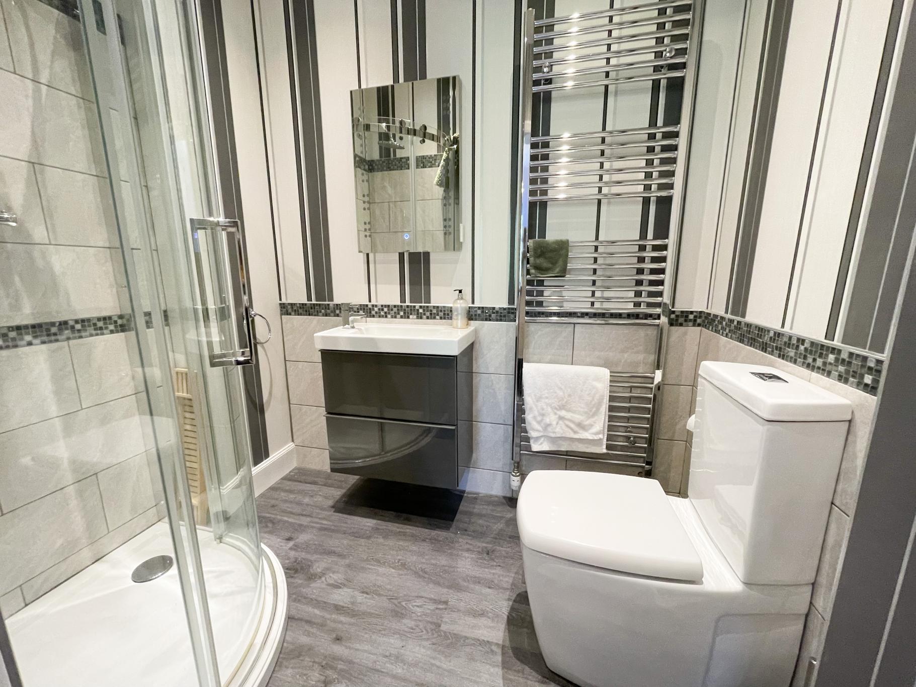 Foyers, Inverness, IV2 - image 23