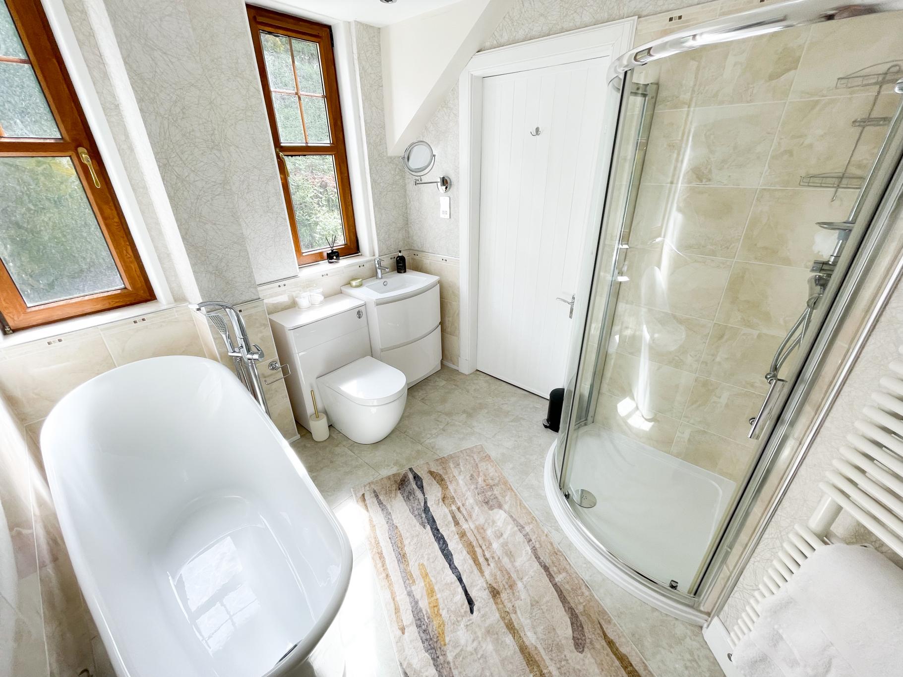 Foyers, Inverness, IV2 - image 26
