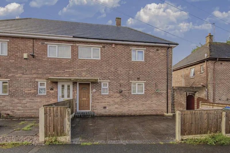 Lodge Road, Stoke-On-Trent, ST4 3
