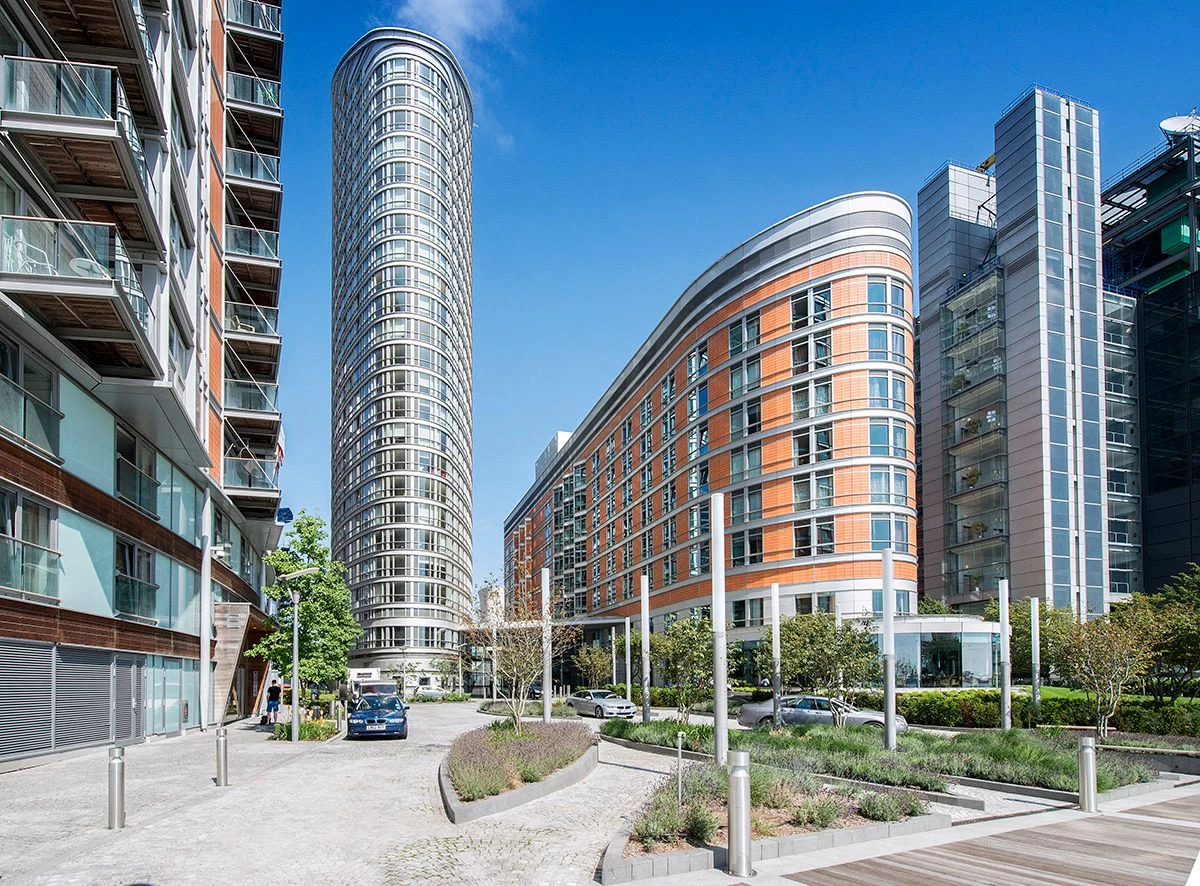 New Providence Wharf, 1 Fairmont Avenue, E14 - image 9