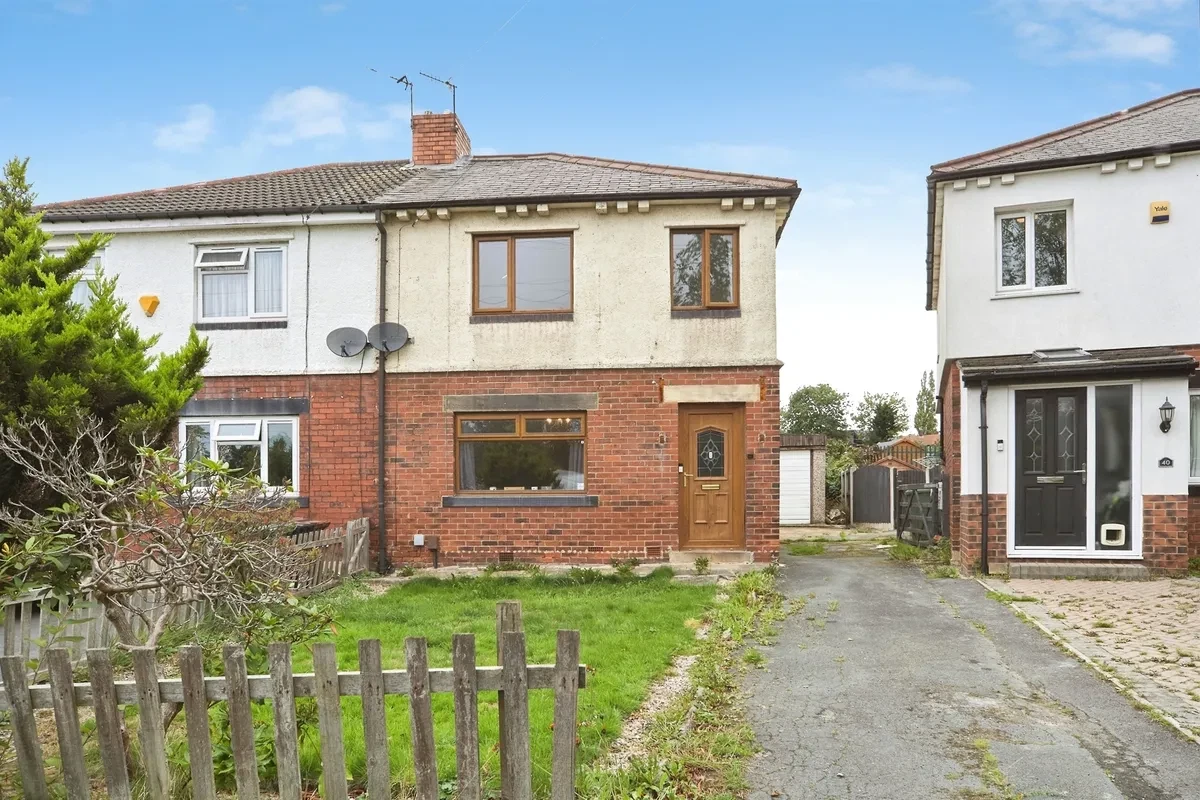 Salmon Crescent, Horsforth, Leeds - image 14