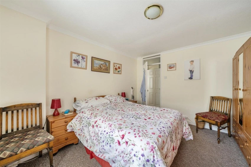 Tower Close, Emmer Green, Reading - image 16