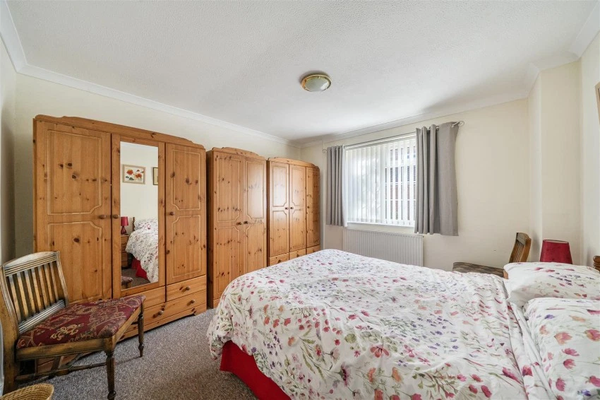 Tower Close, Emmer Green, Reading - image 17