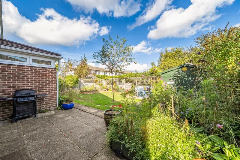 Tower Close, Emmer Green, Reading