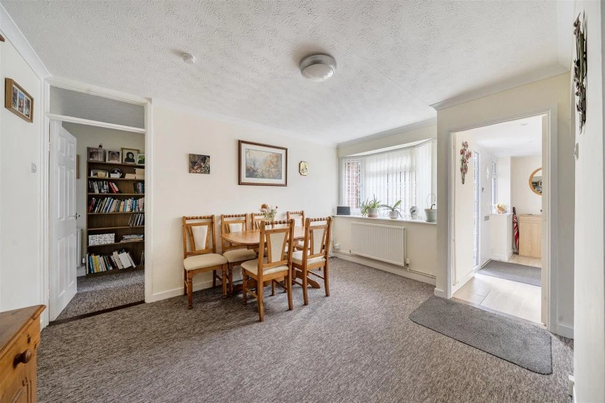 Tower Close, Emmer Green, Reading - image 21