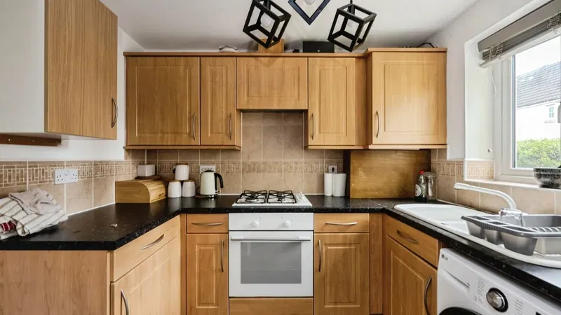 Six Mills Avenue, Gorseinon, Swansea, SA4 - image 3